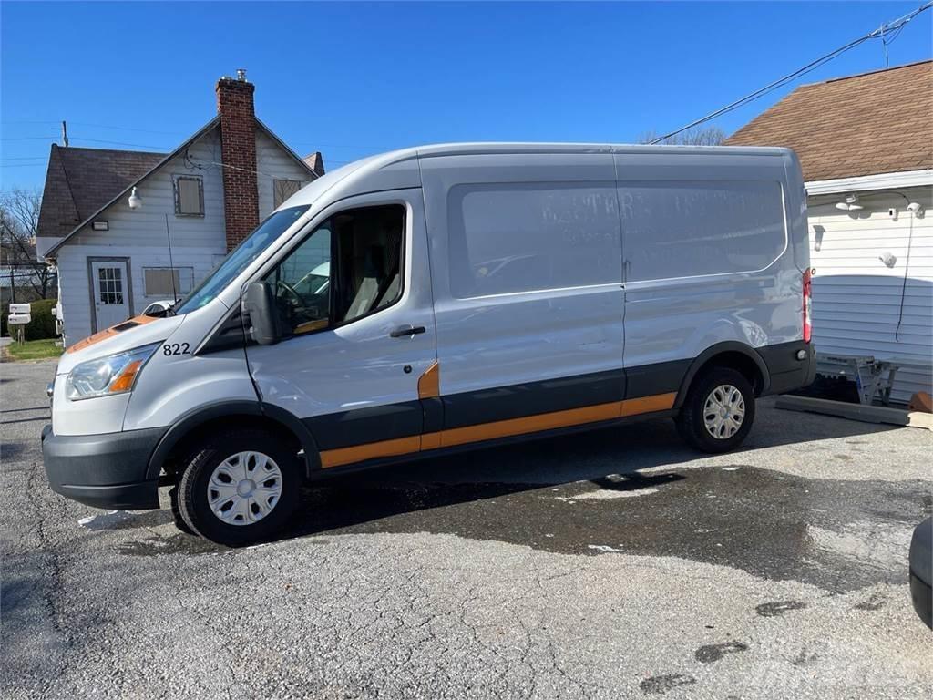 Ford Transit 패널 화물차