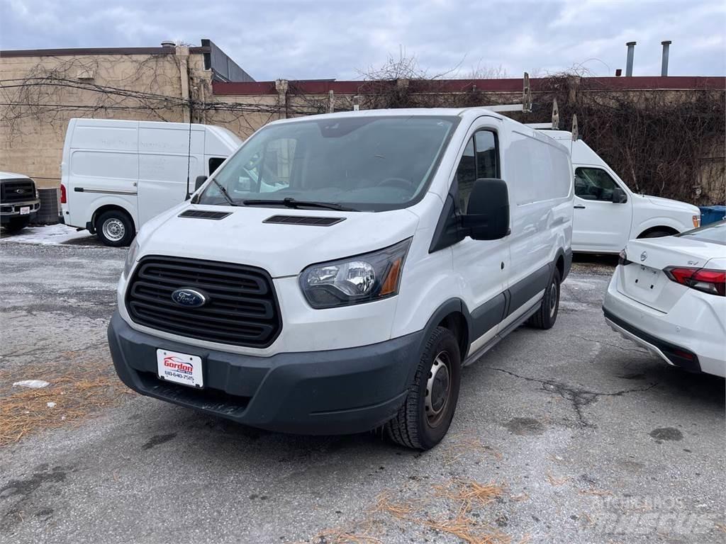 Ford Transit 패널 화물차