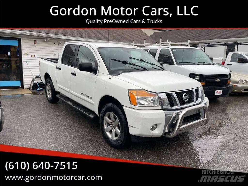 Nissan Titan 픽업/드롭사이드