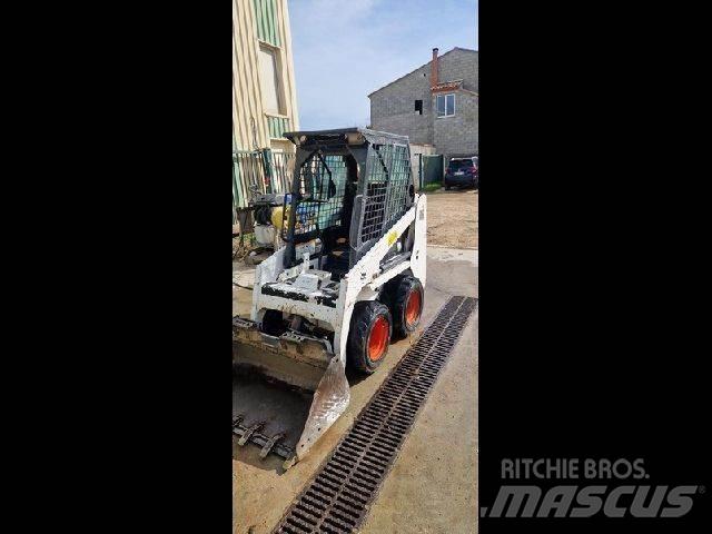 Bobcat S70  휠로우더