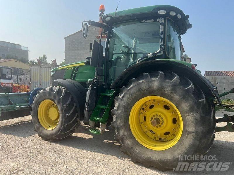 John Deere 7250R 트랙터