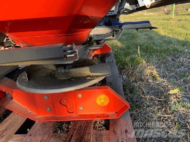 Kuhn AXIS 20.1W 미네랄 살포기