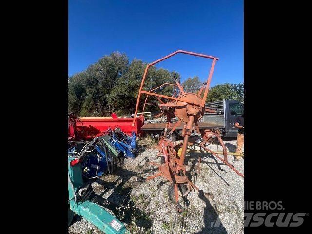 Kuhn GF5001MH 갈퀴 및 테더