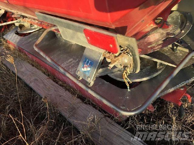 Kuhn GLB 1400 미네랄 살포기