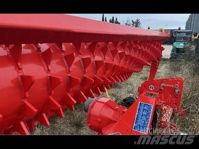 Kuhn HR 3004 하로우