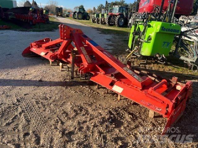 Kuhn HR404 하로우
