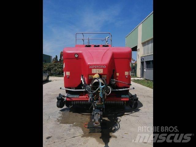 Supertino 712R 각형 곤포기
