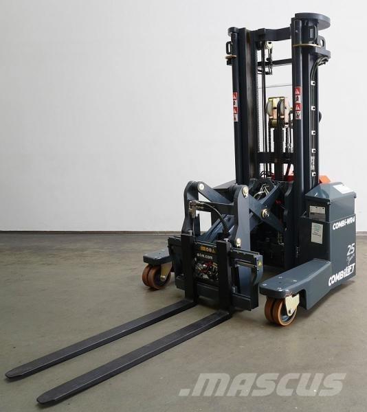 Combilift WR4 4방향 리치트럭