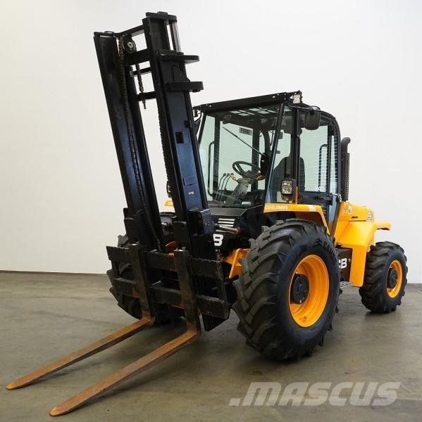JCB 940-4 험지용 트럭