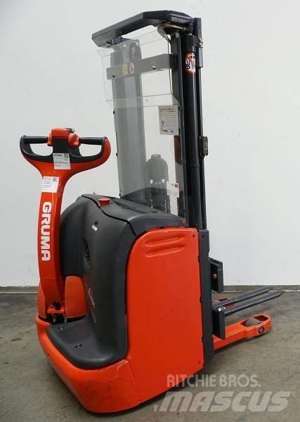 Linde L 10 379 보행식 리치 지게차