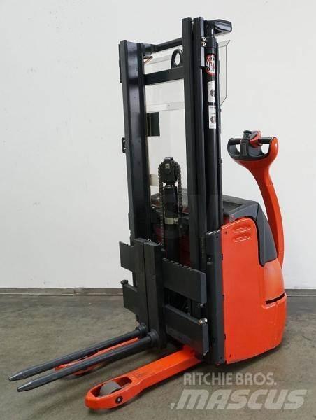 Linde L 10 379 보행식 리치 지게차