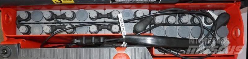 Linde L 10 379 보행식 리치 지게차