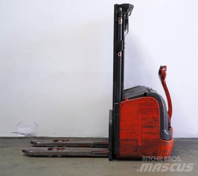 Linde L 14 372 보행식 리치 지게차