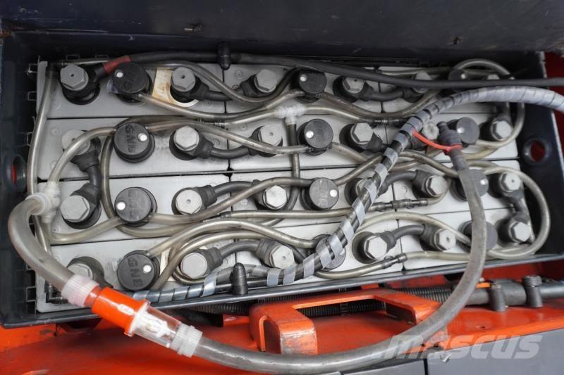 Linde L 14 372 보행식 리치 지게차