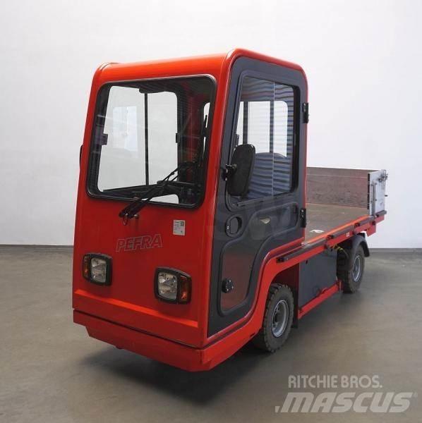 Pefra 610 견인 트럭