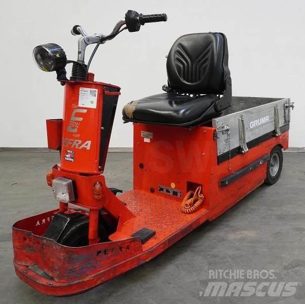Pefra EFW508 견인 트럭