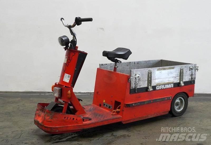 Pefra EFW508 견인 트럭
