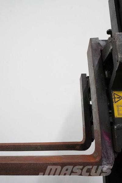 Still FM-X17 리치 트럭