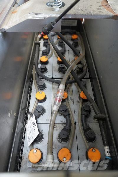 Still FV-X-16 보행식 리치 지게차