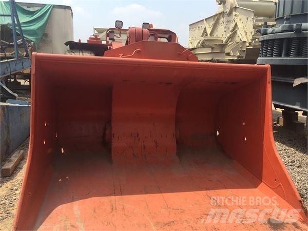 Sandvik LH410 지하 광산용 로더