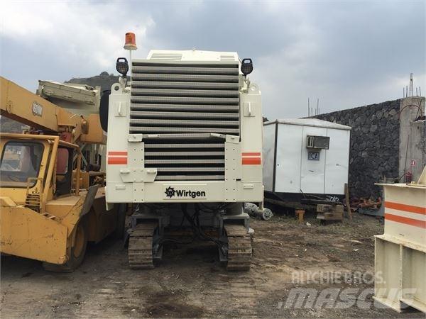 Wirtgen 2100 수평 굴착 장치