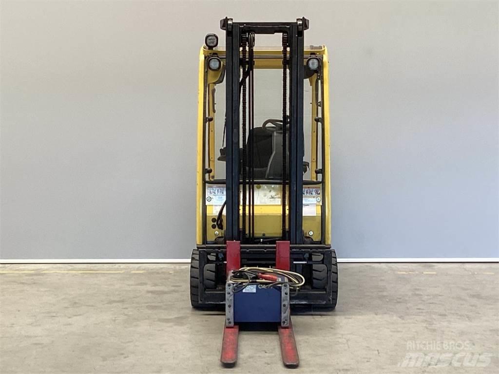 Hyster J2.0XMT 전동 지게차