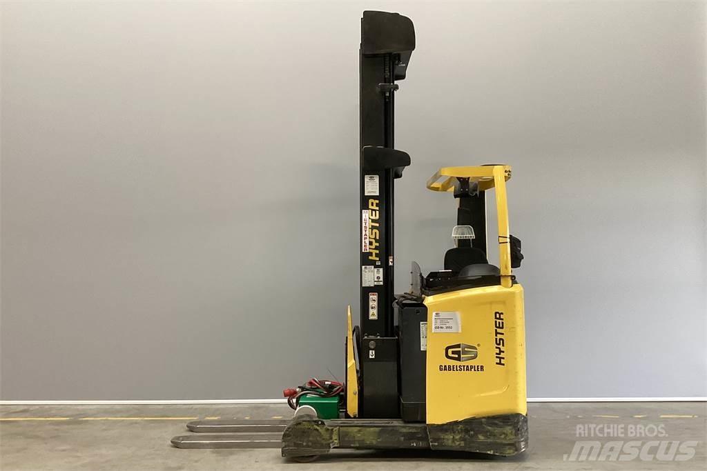 Hyster R1.6 리치 트럭