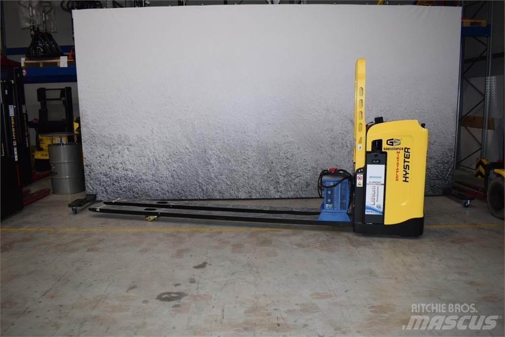 Hyster RP2.5N/LL 보행식 리치 지게차