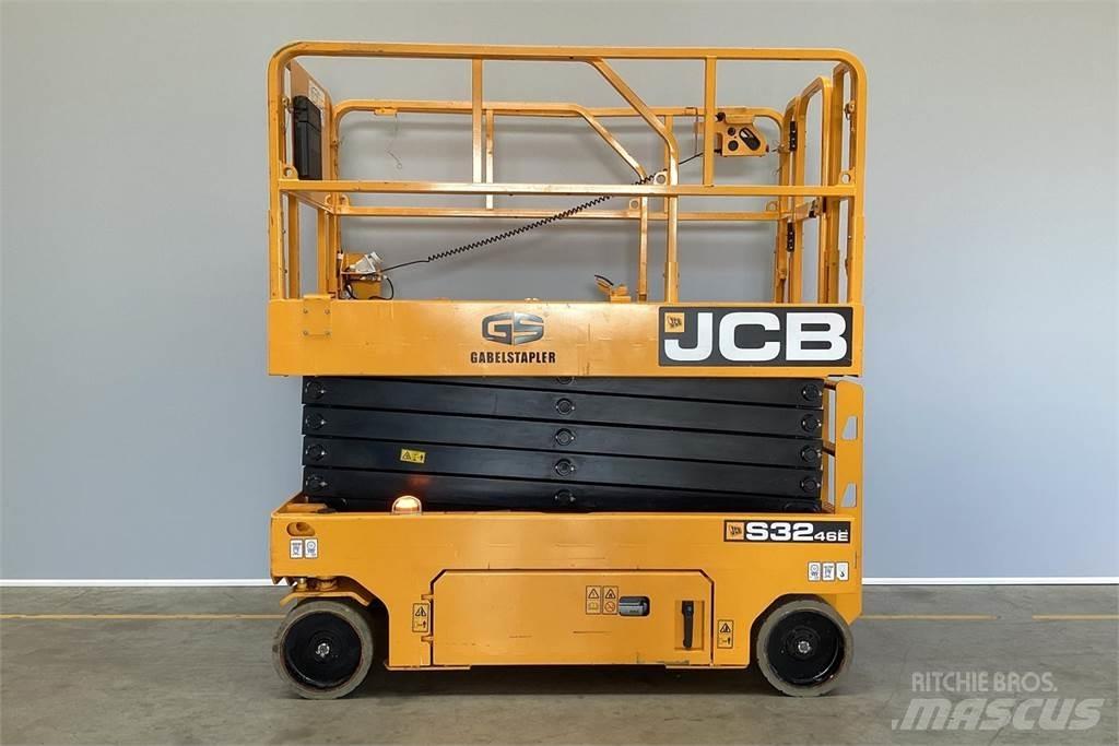 JCB S3246E 가위형 리프트