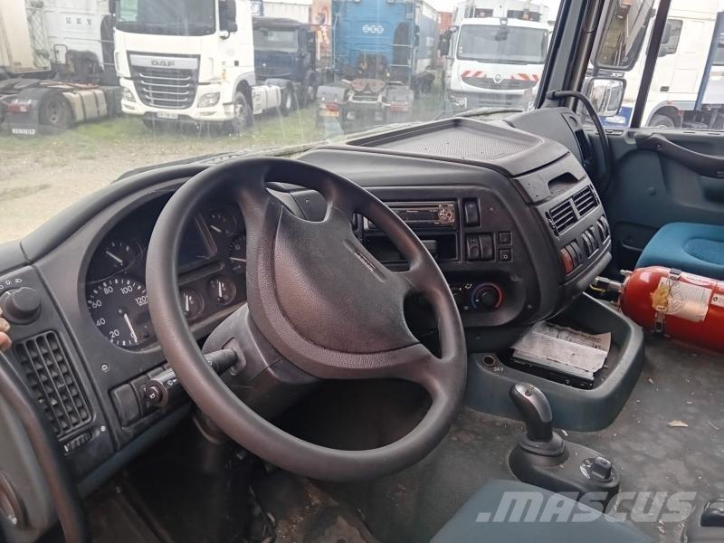 DAF XF 480 탑차 트럭