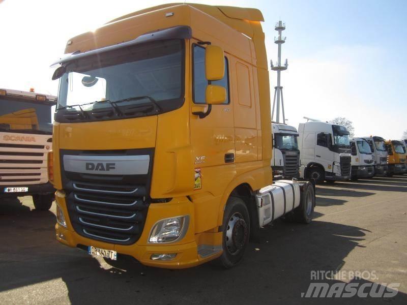 DAF XF105 460 트랙터 유닛