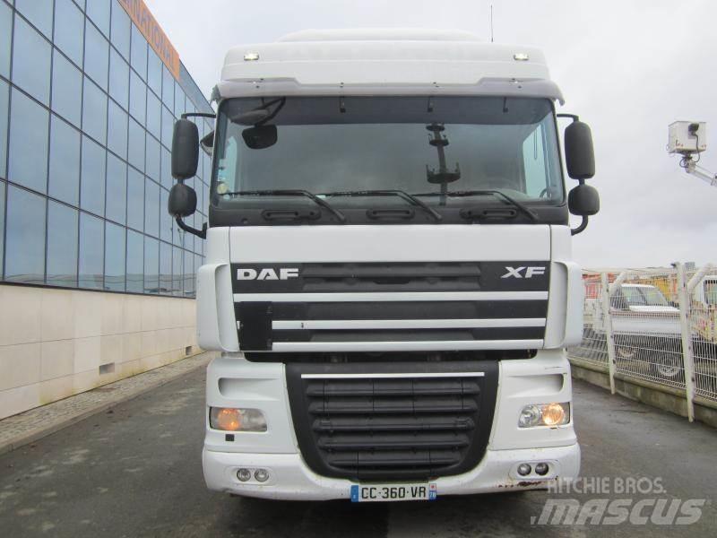 DAF XF105 460 트랙터 유닛
