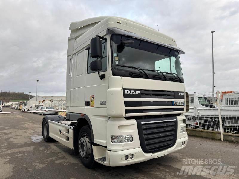 DAF XF105 460 트랙터 유닛