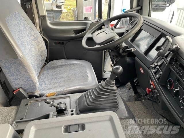Volvo FL 220 탱커 트럭