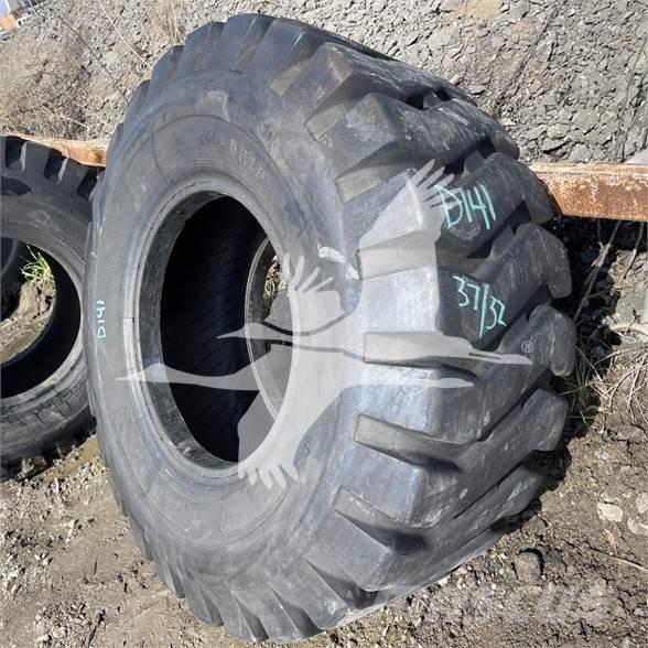 JCB 20.5X25 타이어, 휠 및 림