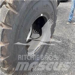 Titan 20.5R25 타이어, 휠 및 림