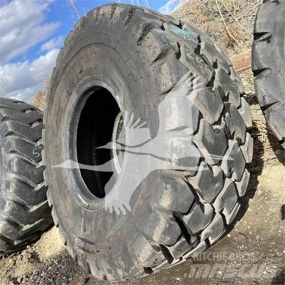 Titan 20.5R25 타이어, 휠 및 림