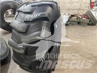 Titan 21LR24 타이어, 휠 및 림
