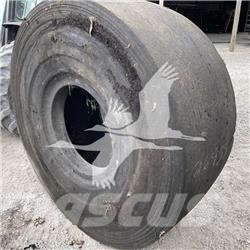 Titan 29.5x25 타이어, 휠 및 림