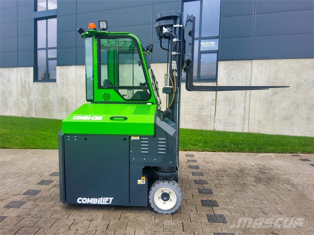 Combilift CBE 3000 4방향 리치트럭