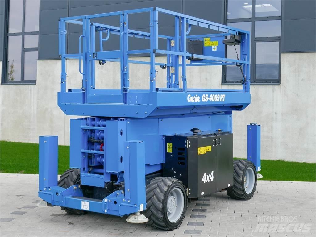 Genie GS 4069RT 가위형 리프트