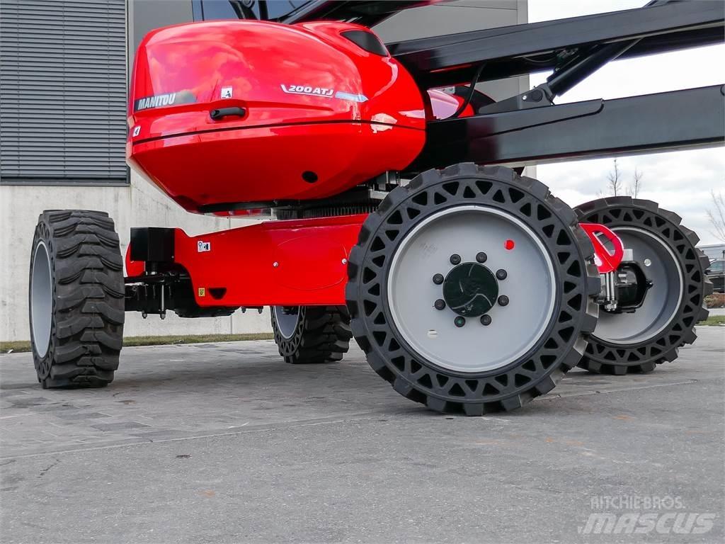 Manitou 200 ATJ 관절형 전동이동 리프트