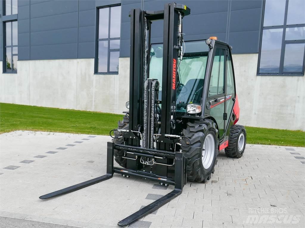 Manitou MC 25-4 험지용 트럭