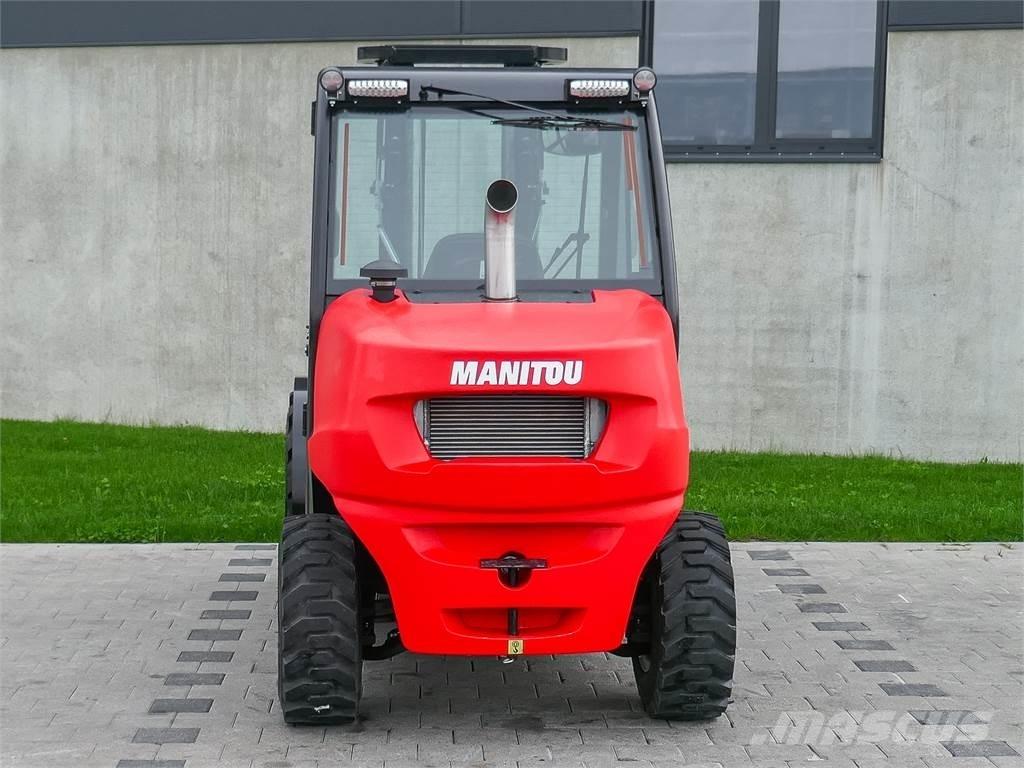 Manitou MC 25-4 험지용 트럭