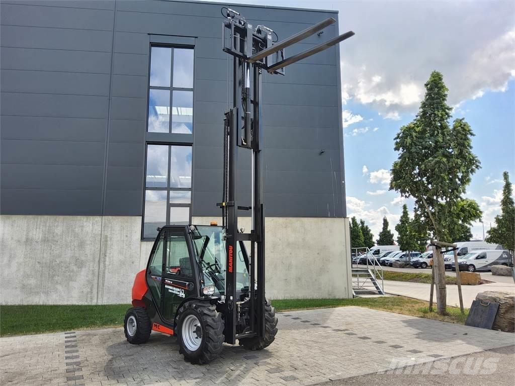 Manitou MC 30-4 험지용 트럭