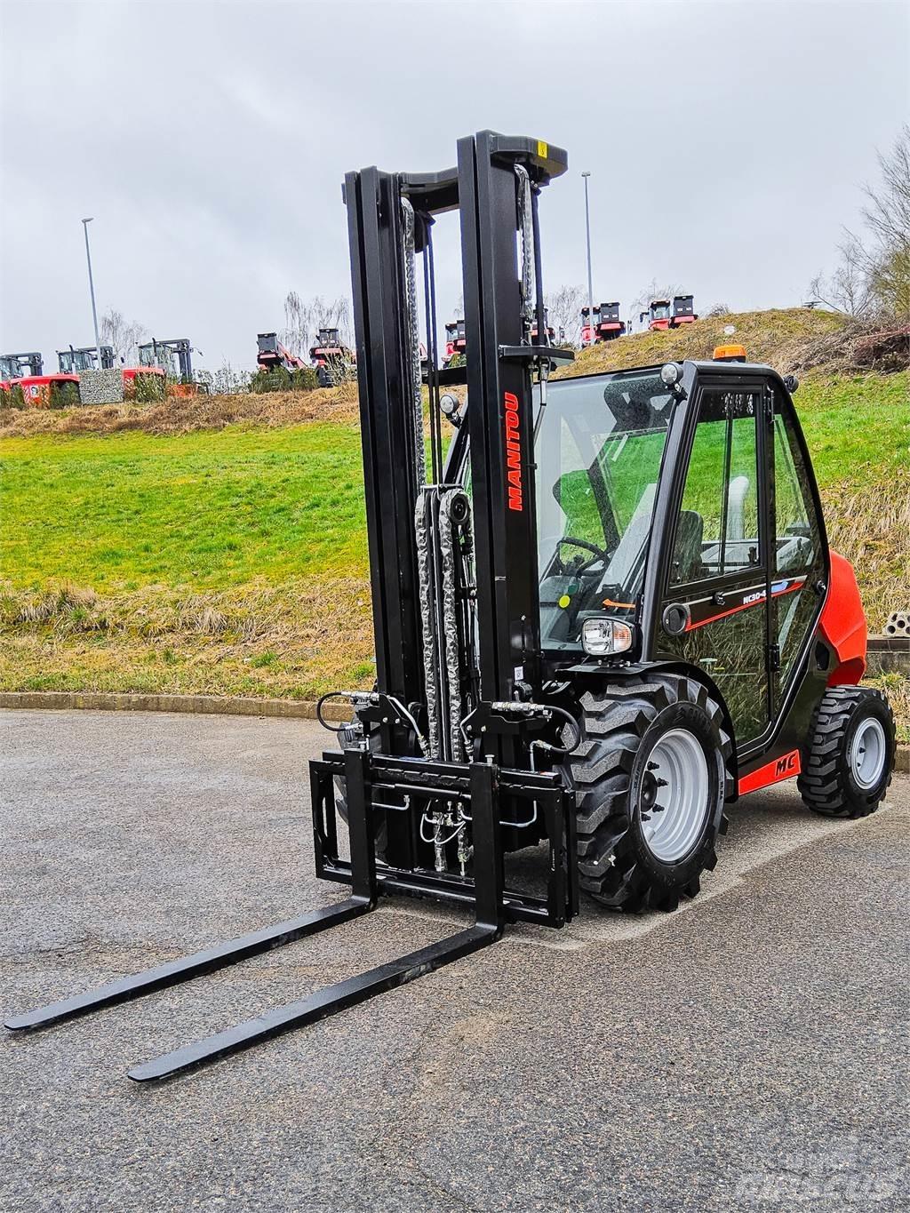 Manitou MC 30-4 험지용 트럭
