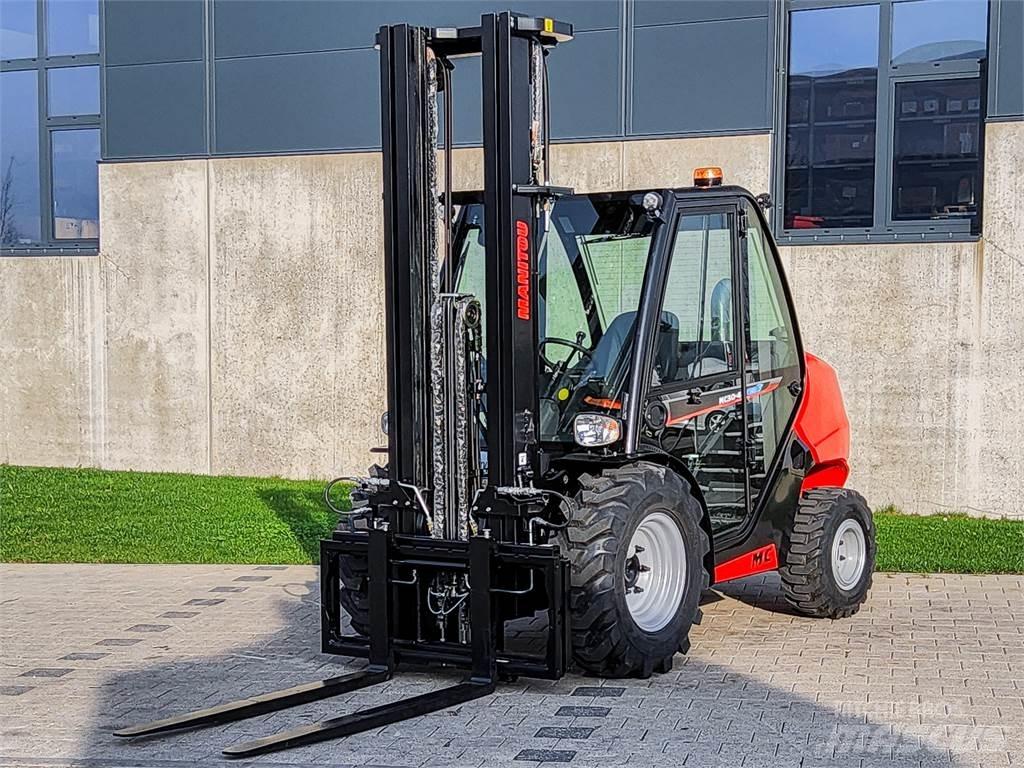 Manitou MC 30-4 험지용 트럭
