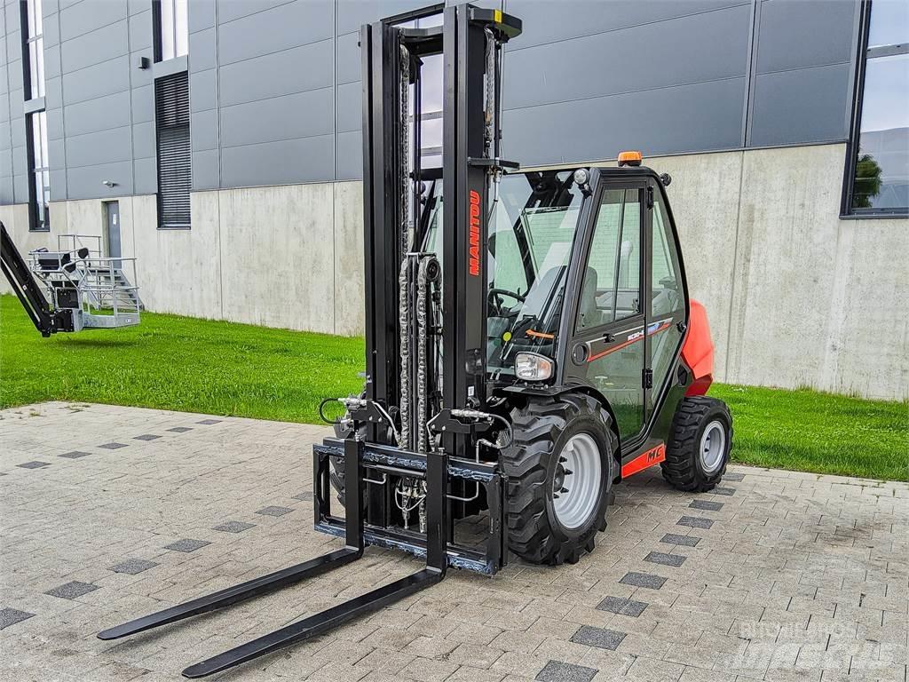 Manitou MC 30-4 험지용 트럭
