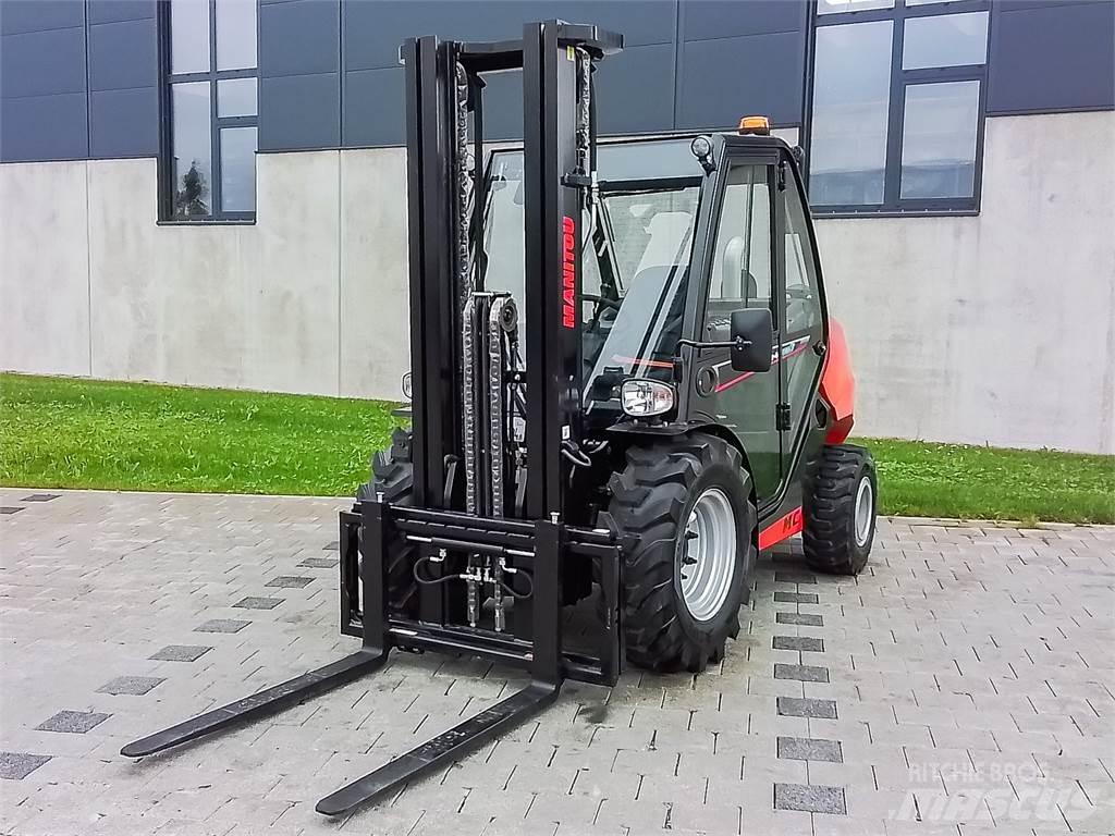 Manitou MC 30-4 험지용 트럭