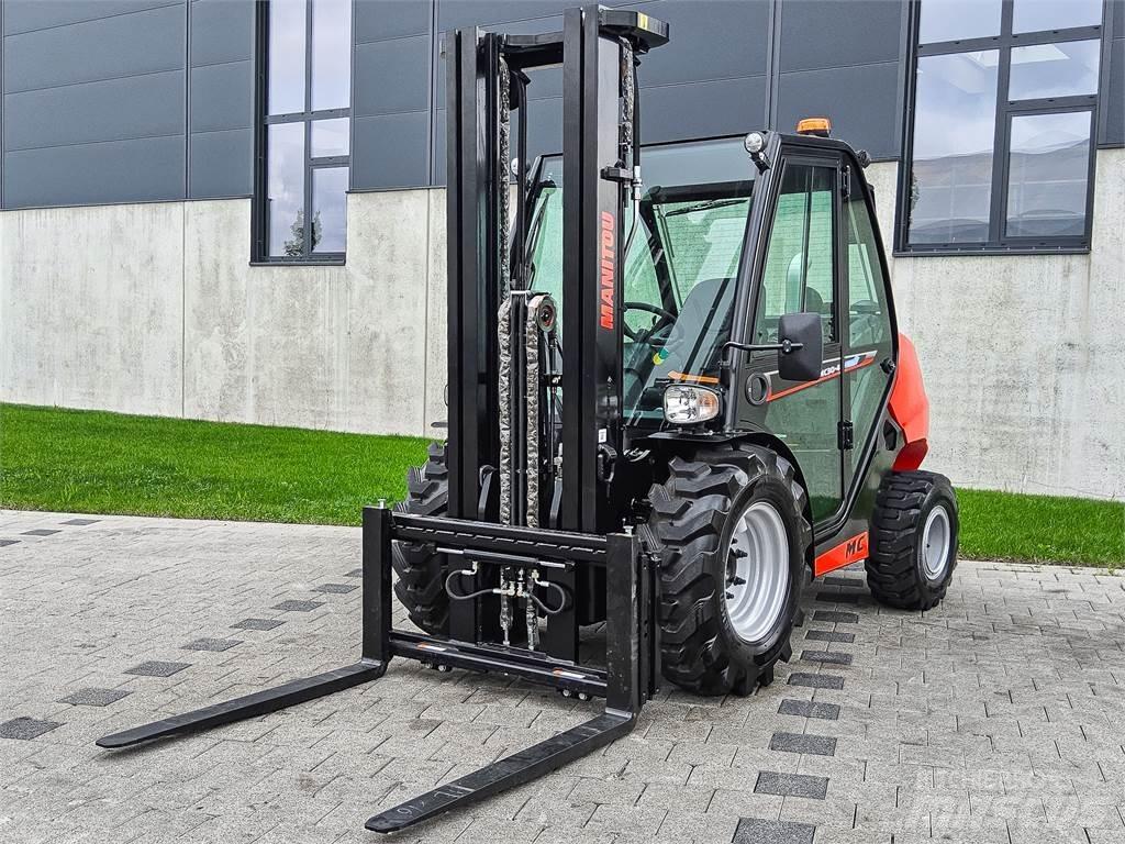 Manitou MC 30-4 험지용 트럭